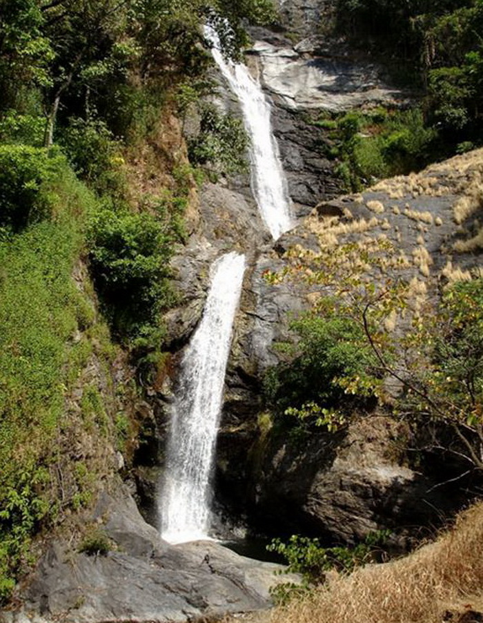 น้ำตกแม่ปานMae Pan Waterfall