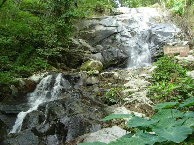 น้ำตกตาดเหมยTat Moel Waterfall