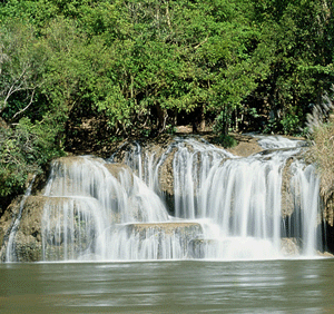 น้ำตกไทรโยคใหญ่Saiyok Yai Waterfall