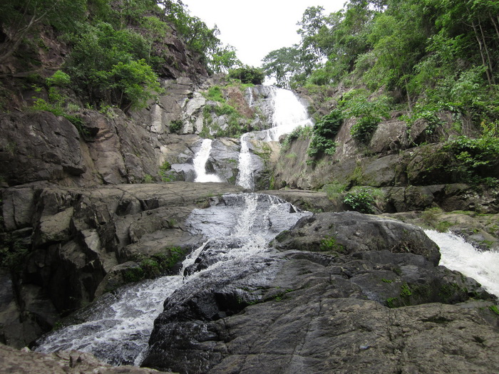 น้ำตกแม่วะMaewa Waterfall