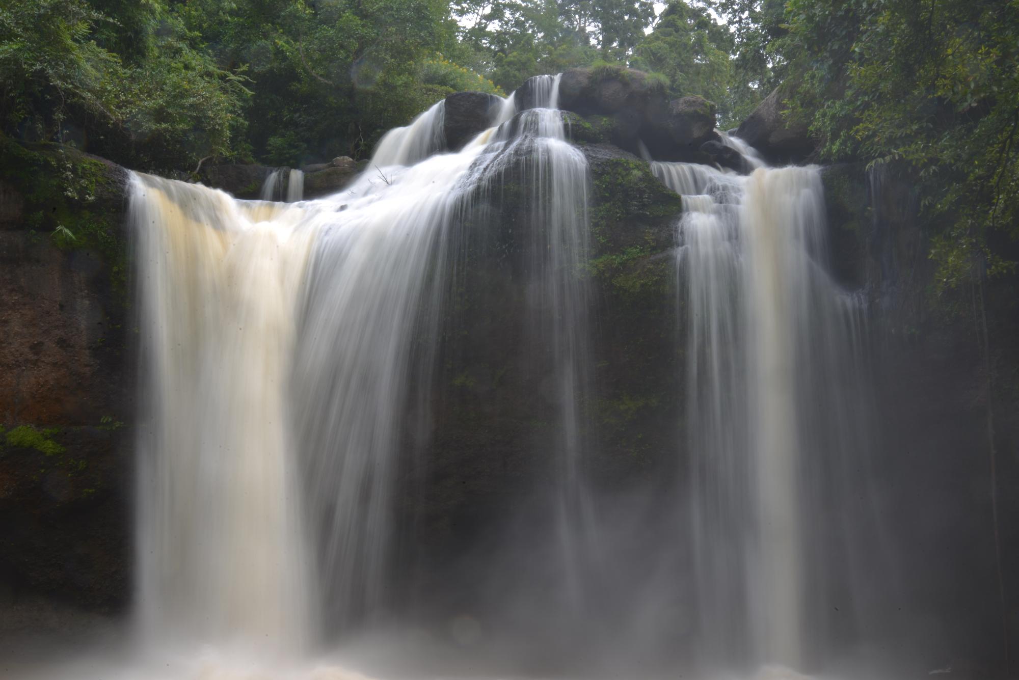 น้ำตกเหวสุวัตHaew Suwat Waterfall